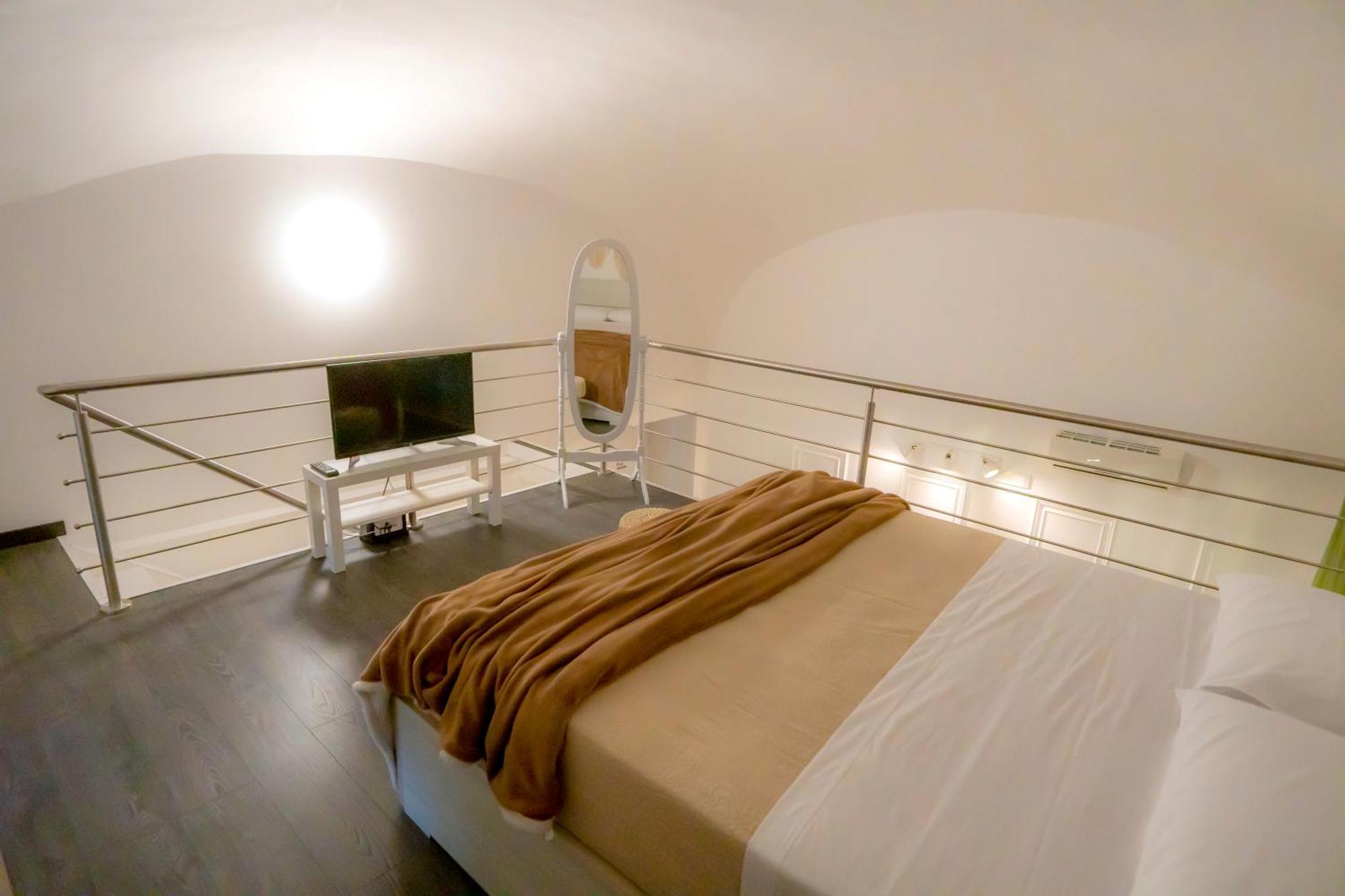 Bed and Breakfast Palazzo Del Vescovo Torre Annunziata Exterior foto